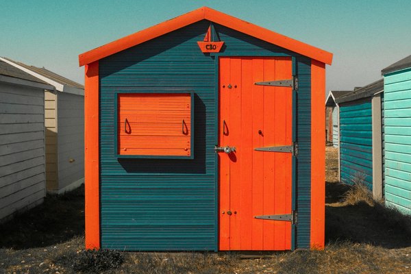 Explore the Rich Heritage of British Fashion: Top Destinations for In-Depth Guided Tours